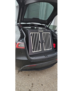 Hundebox Tesla Model Y Aluminiumtüren